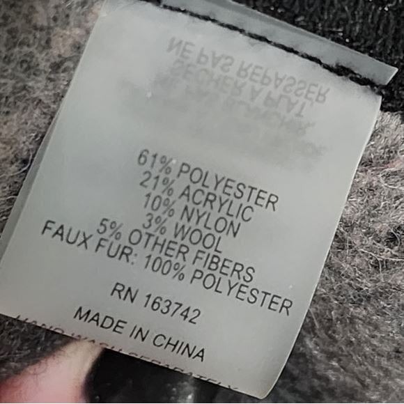 Sioni Plaid Faux Fur Hooded Cape Poncho L XL Pink Black Cozy Warm Outerwear - Picture 8 of 8